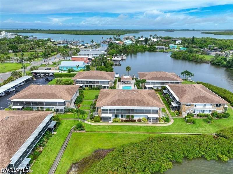 2 bedroom Condominium at 330 Kon Tiki Dr C7, Tarpon Village Apts, Naples — photo 4