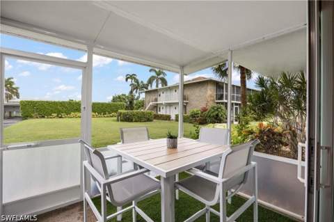 330 Kon Tiki Dr C7, Naples FL - photo 8 of 35