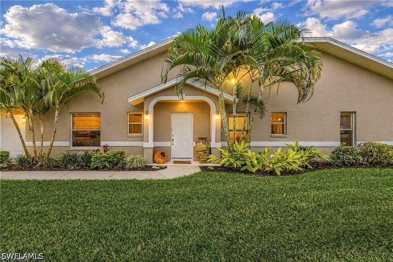3 bedroom Attached at 2037 W Crown Pointe Blvd, Crown Pointe Villas, Naples — photo 2