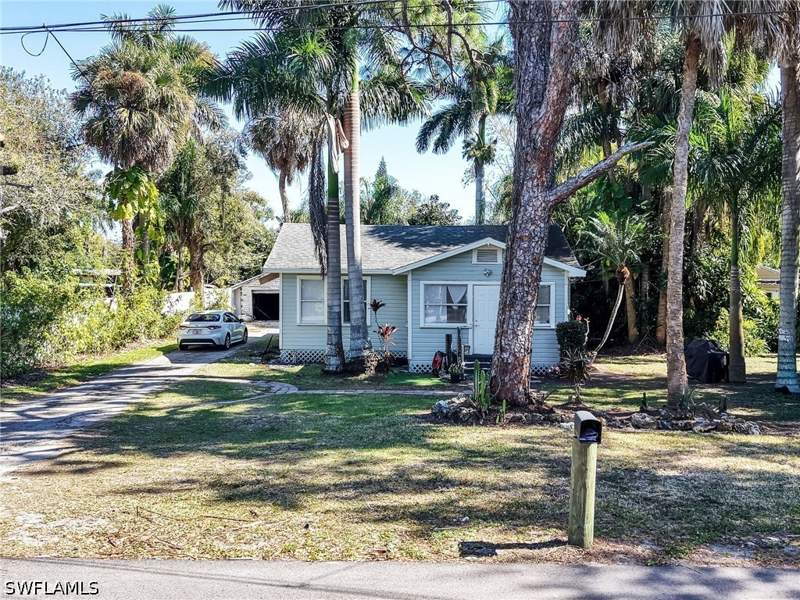 2 bedroom SingleFamilyResidence at 1132 River Rd, Cabana City, North Fort Myers — photo 3