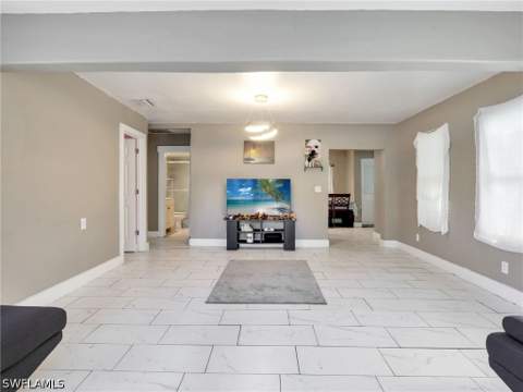 1132 River Rd, North Fort Myers FL - photo 7 of 32