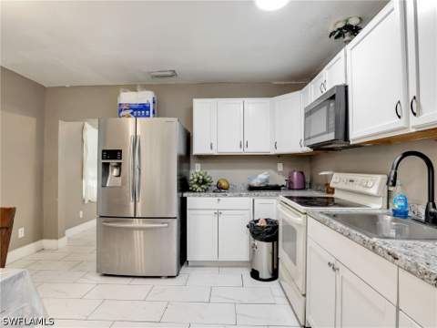 1132 River Rd, North Fort Myers FL - photo 8 of 32