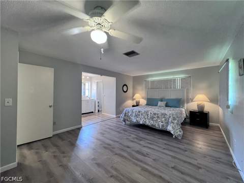 726 Sabur Ct, Cape Coral FL - photo 17 of 36