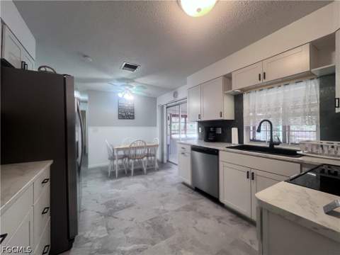 726 Sabur Ct, Cape Coral FL - photo 8 of 36