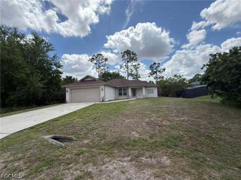 2907 12th St W, Lehigh Acres FL - photo 11 of 43