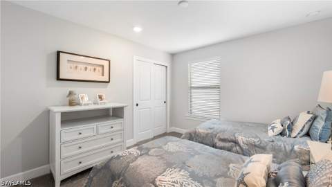 10428 Ventana Ln, Naples FL - photo 24 of 38