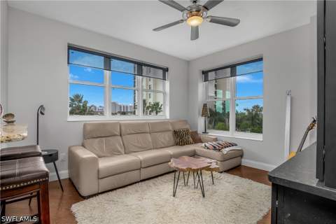 425 Cove Tower Dr 504, Naples FL - photo 18 of 41