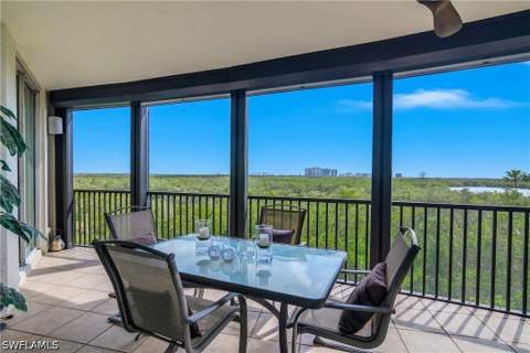 425 Cove Tower Dr 504, Naples FL - photo 8 of 41