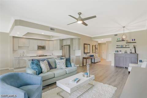 3485 Laurel Greens Ln S 102, Naples FL - photo 6 of 27