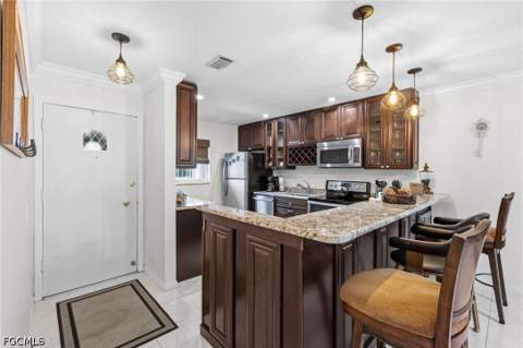 1490 Memoli Ln A6, Fort Myers FL - photo 15 of 32