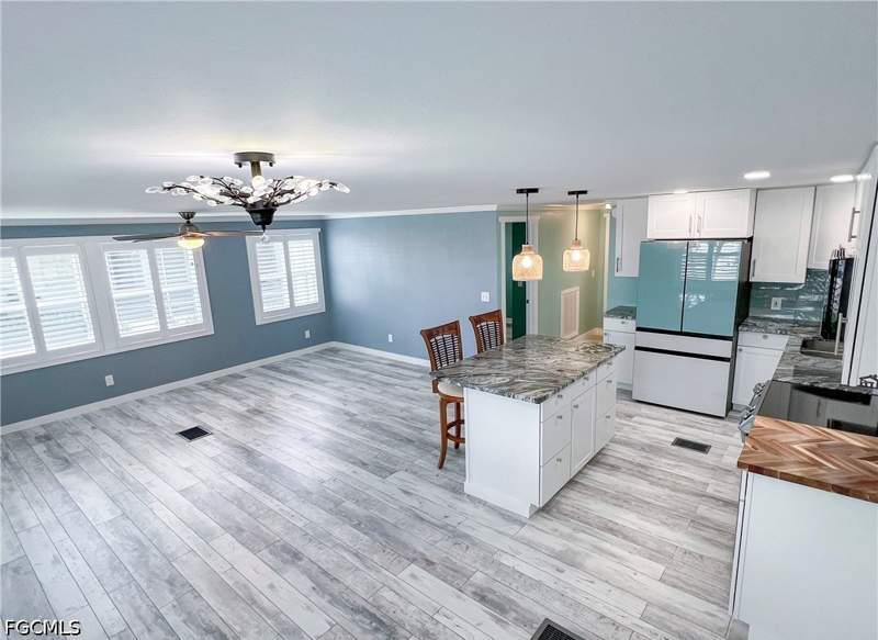 2 bedroom ManufacturedHome at 11291 Bougainvillea Ln, Bayside Estates, Fort Myers Beach — photo 4