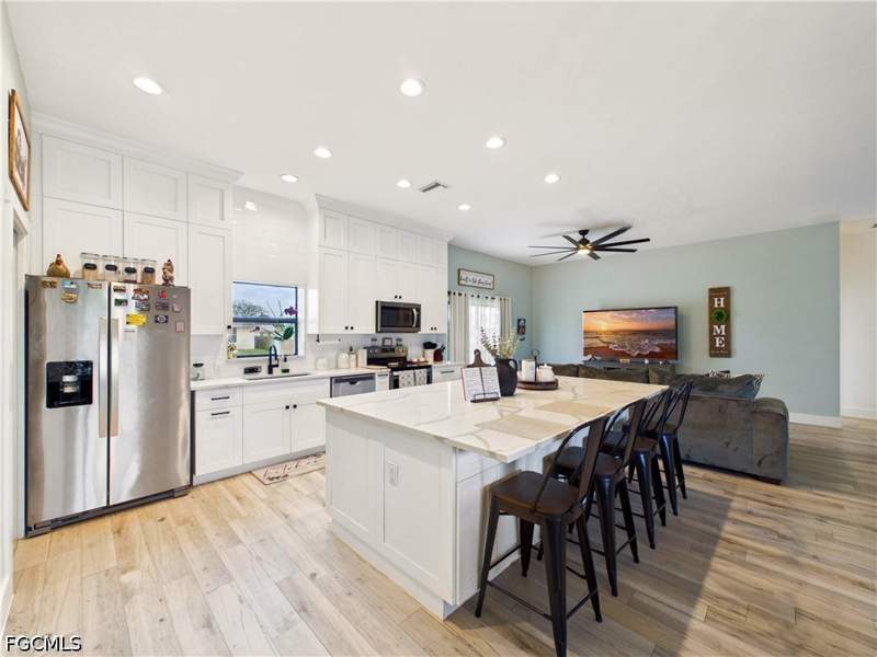4 bedroom SingleFamilyResidence at 4004 13th St SW, Lehigh Acres, Lehigh Acres — photo 4
