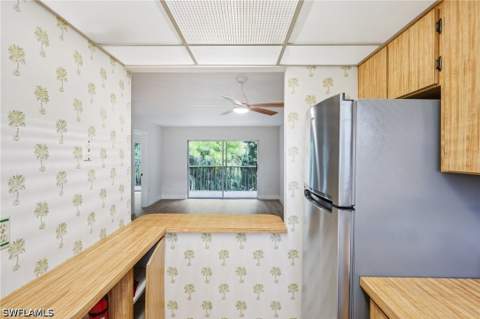 499 Forest Lakes Blvd 305, Naples FL - photo 9 of 30