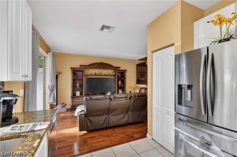 7005 Romana Way 1701, Naples FL - photo 14 of 41
