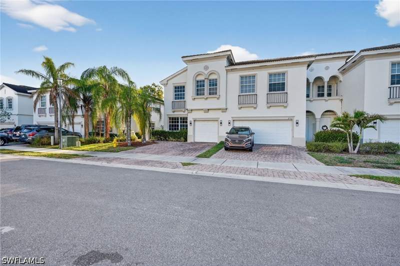 4 bedroom Townhouse at 7005 Romana Way 1701, Falls Of Portofino, Naples — photo 5