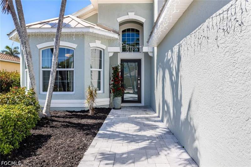 4 bedroom SingleFamilyResidence at 2513 Blackburn Cir, Blackburn, Cape Coral — photo 3