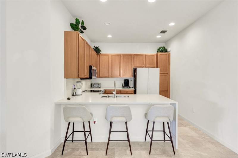 3 bedroom Attached at 28729 Xenon WAY, VILLAGE WALK OF BONITA SPRINGS, Bonita Springs — photo 5