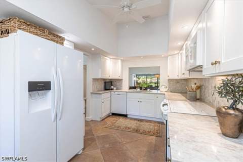 15450 Cedarwood Ln 202, Naples FL - photo 12 of 34