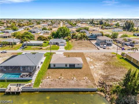 923 NE 1st Ave, Cape Coral FL - photo 20 of 37