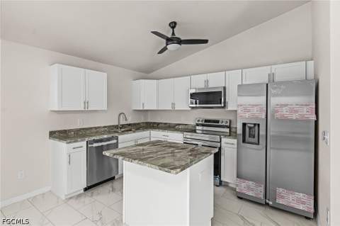 923 NE 1st Ave, Cape Coral FL - photo 7 of 37