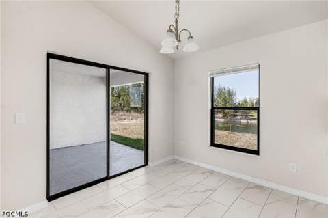 923 NE 1st Ave, Cape Coral FL - photo 9 of 37