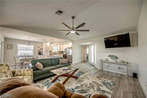 2360 Oleander St, St James City FL - photo 10 of 34