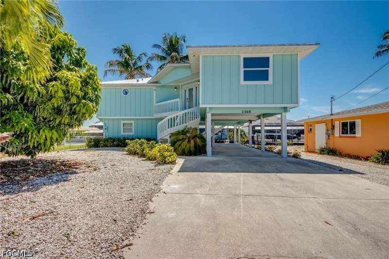 2 bedroom SingleFamilyResidence at 2360 Oleander St, Pine Island Shores Unit 2, St James City — photo 2