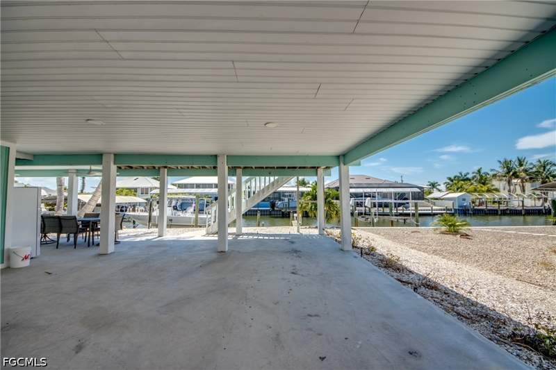 2 bedroom SingleFamilyResidence at 2360 Oleander St, Pine Island Shores Unit 2, St James City — photo 3