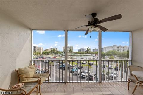1 Bluebill Ave 402, Naples FL - photo 15 of 39