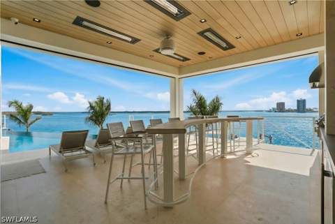 280 Estrellita Dr, Fort Myers Beach FL - photo 9 of 50