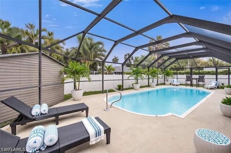 3 bedroom SingleFamilyResidence at 225 Pebble Beach Cir, St Andrews At Lely Golf Estates, Naples — photo 2