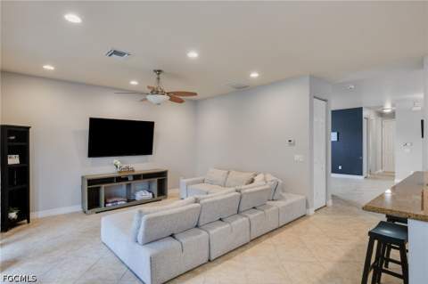 10519 Winged Elm Ln, Fort Myers FL - photo 12 of 34