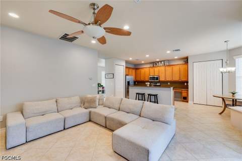 10519 Winged Elm Ln, Fort Myers FL - photo 13 of 34