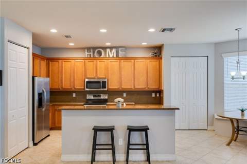 10519 Winged Elm Ln, Fort Myers FL - photo 7 of 34