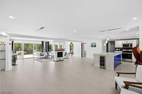 1874 Ibis Ln, Sanibel FL - photo 6 of 37