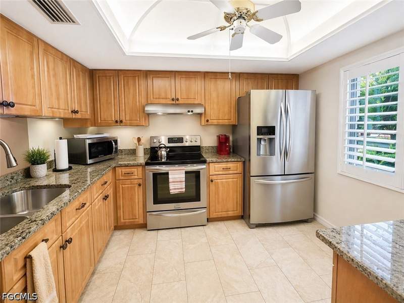 2 bedroom Condominium at 11610 Caravel Cir 108, Terrace, Fort Myers — photo 3