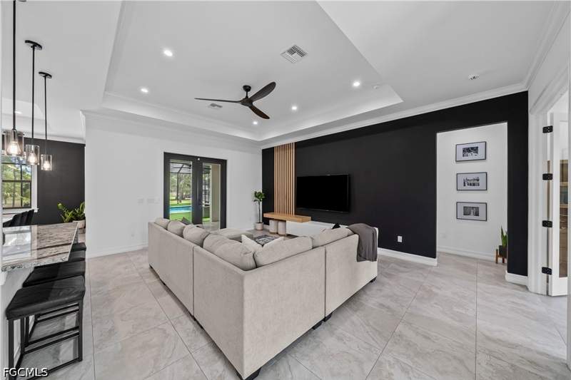 3 bedroom SingleFamilyResidence at 4498 8th St NE, Golden Gate Estates, Naples — photo 5