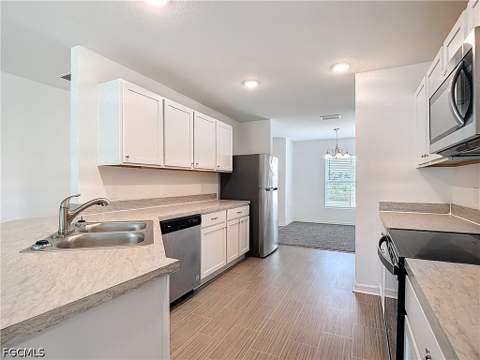2908 24th St SW, Lehigh Acres FL - photo 12 of 44