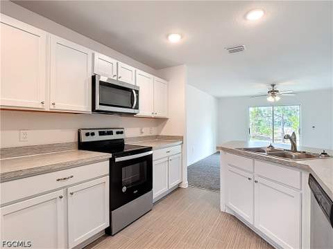 2908 24th St SW, Lehigh Acres FL - photo 13 of 44
