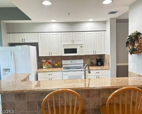 8076 Queen Palm Ln 412, Fort Myers FL - photo 11 of 45