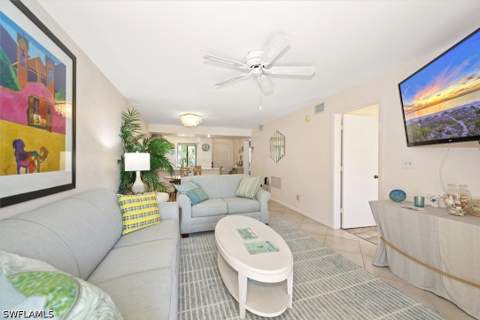 811 W Elkcam Cir D2, Marco Island FL - photo 11 of 32