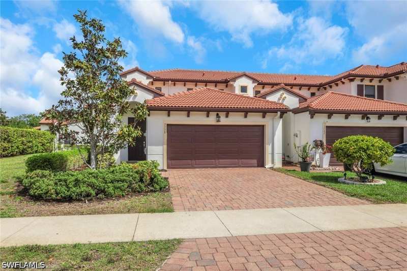 3 bedroom Townhouse at 7738 Bristol Cir, The Preserve At Bristol Pines, Naples — photo 1
