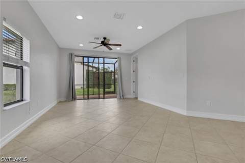 7738 Bristol Cir, Naples FL - photo 9 of 32
