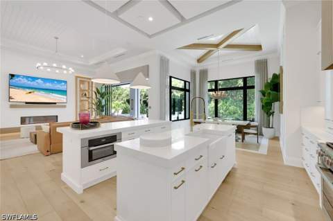 767 Park Shore Dr, Naples FL - photo 6 of 41