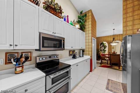 3920 Deer Crossing Ct 202, Naples FL - photo 14 of 44