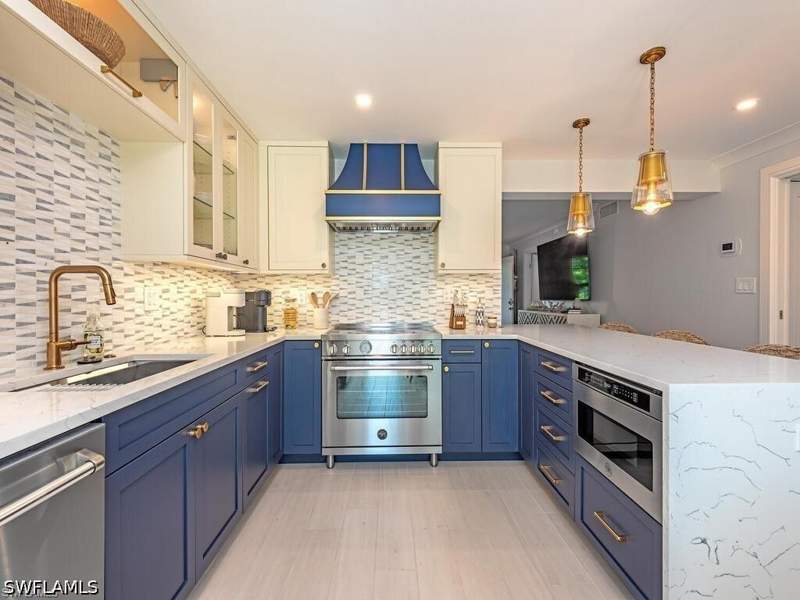 2 bedroom Condominium at 1222 Gordon Dr 4, Pierre Club, Naples — photo 5