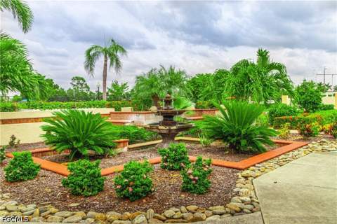 6220 Augusta Dr 307, Fort Myers FL - photo 17 of 33