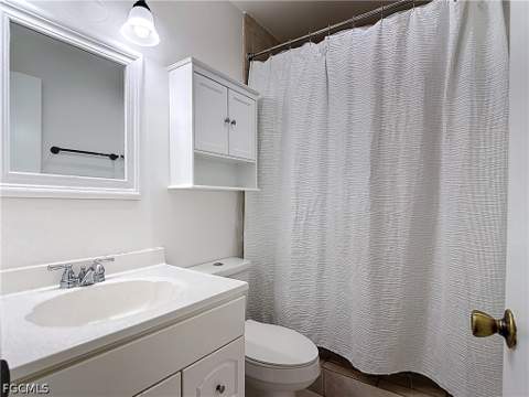 4293 Island Cir 4, Fort Myers FL - photo 22 of 48