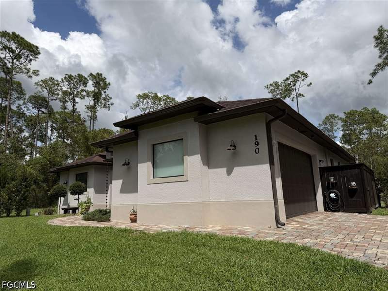 3 bedroom SingleFamilyResidence at 190 2nd St SE, Golden Gate Estates, Naples — photo 3
