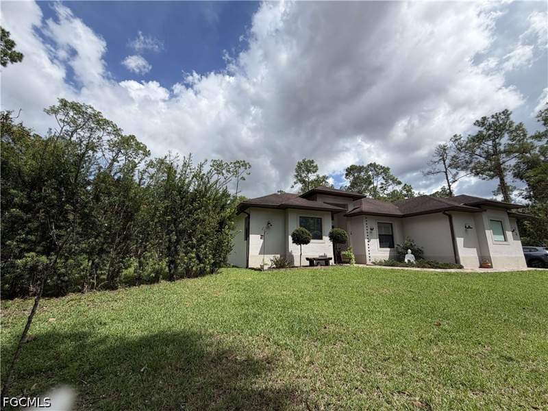 3 bedroom SingleFamilyResidence at 190 2nd St SE, Golden Gate Estates, Naples — photo 4